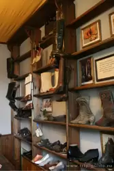 Мышкин, выставка старинной обуви