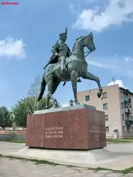 Памятник Надежде Дуровой в Елабуге