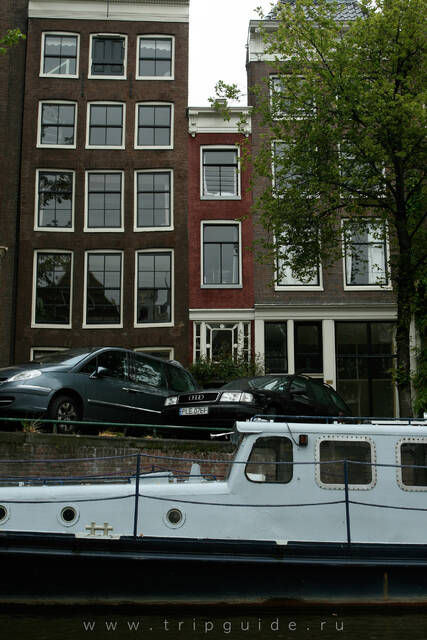 Самый узкий дом в Амстердаме