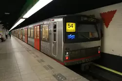 Поезда в метро Амстердама