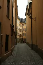 Улочка в старом городе Стокгольма