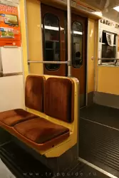Фото поезда метро в Стокгольме