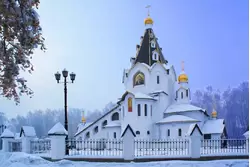 Храм, зима
