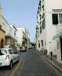 Улица Pontano