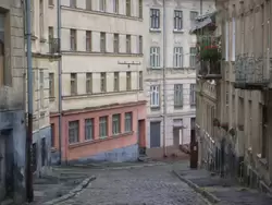 Улица Львова