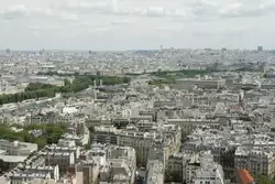 Панорама центра Парижа с Эйфелевой башни