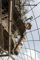 Передающее и принимающее оборудование на Эйфелевой башне