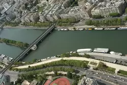 Река Сена и мост Bir-Hakeim