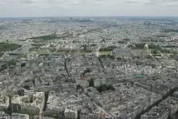 Вид на центр Парижа — Латинский квартал, дом Инвалидов, Лувр — вид с Эйфелевой башни