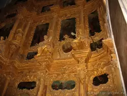 Иконостас. Успенский собор Горицкого монастыря