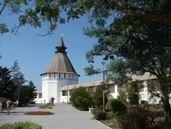 Достопримечательности Астрахани: башня Красные ворота