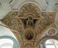 Фрески на потолке Успенской церкви Макарьевского монастыря